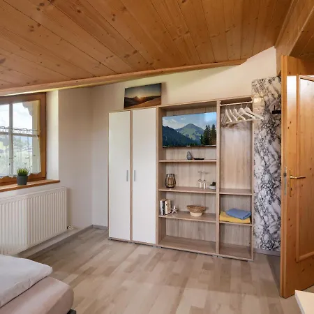 Haus Feiersinger Bed & Breakfast *